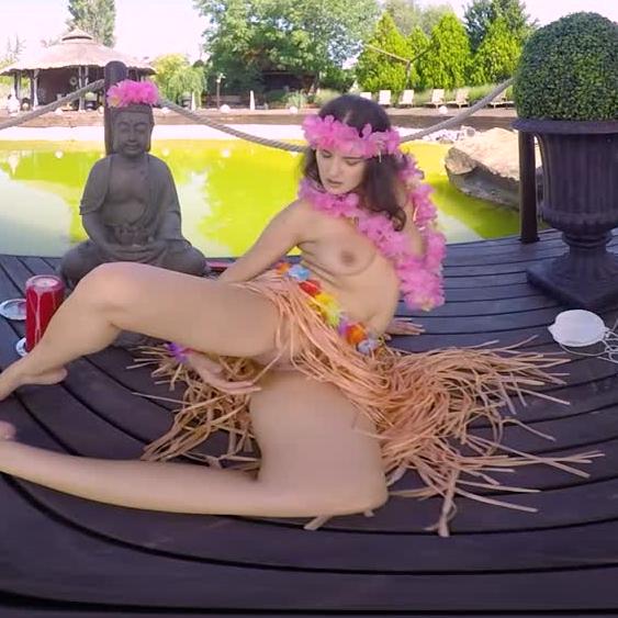 Sexy Hawaiian Seductress VR Porn Video